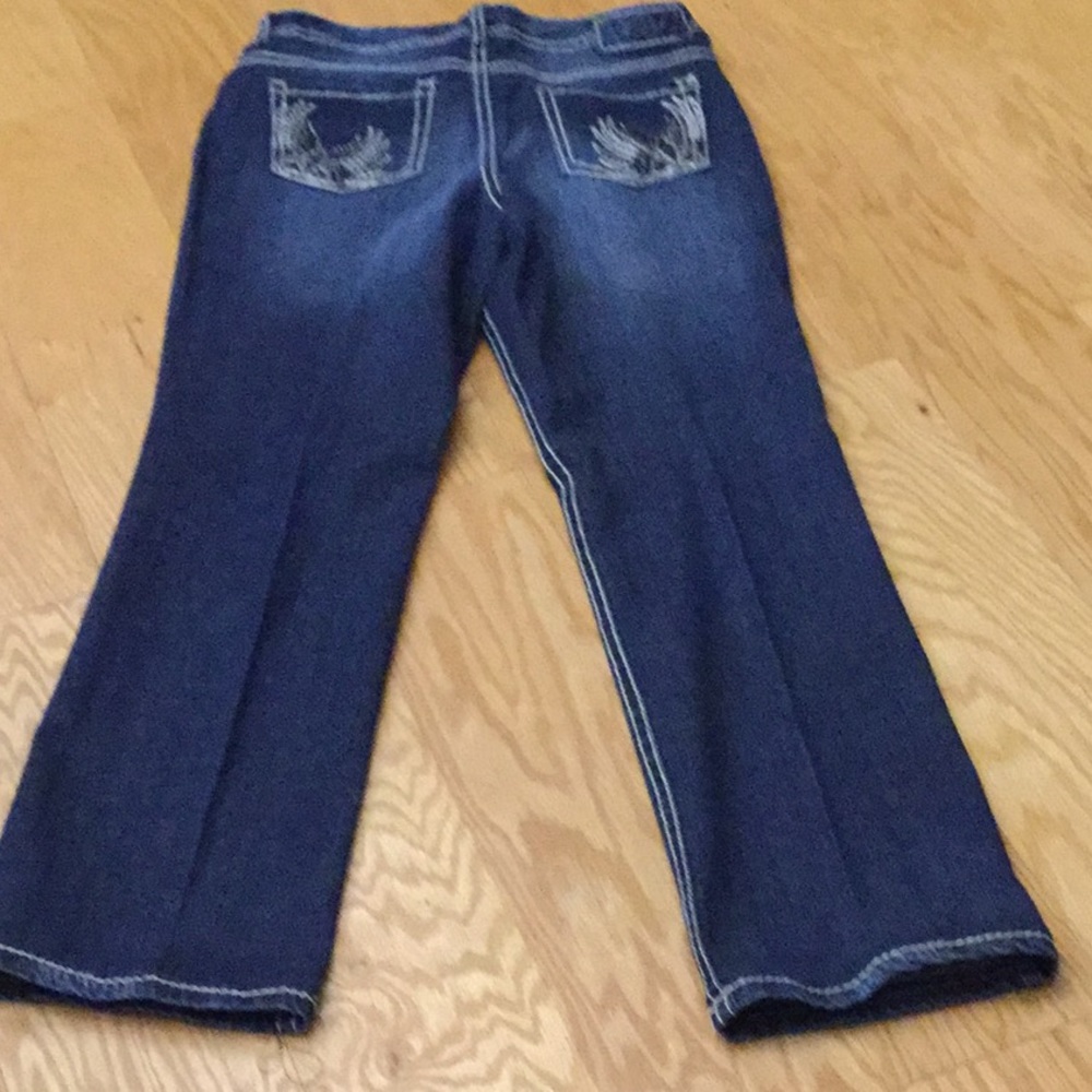 Jeans - Picture 3 of 6